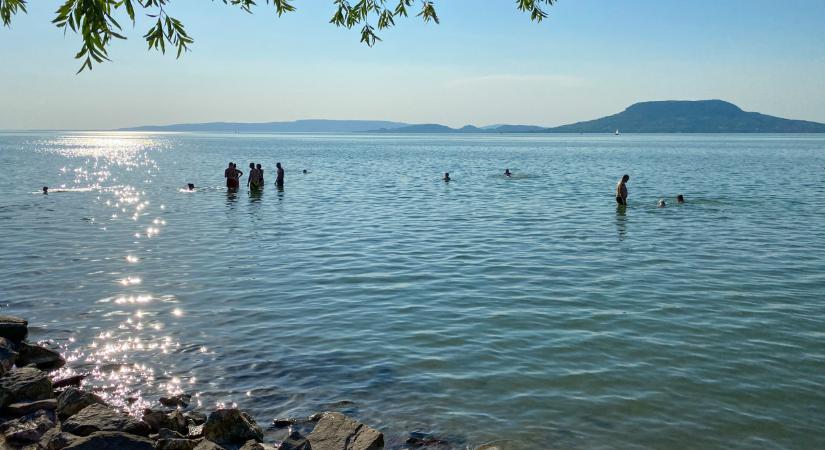 Óriási a gond a Balaton vizével: most közölték a szakemberek, erről mindenkinek tudnia kell