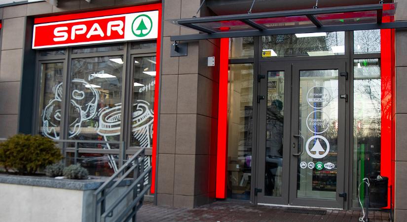 Drámai döntés: még a nyáron teljesen kivonul a Spar a magyar városból