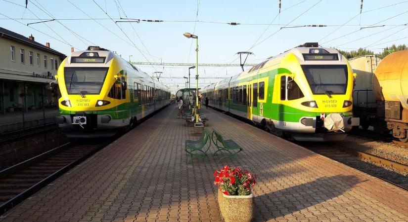 Repcevonatok Oroszlányban: új járat az S12-es vonatokban