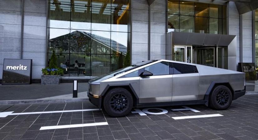 Már semmi se számít: az amerikai hadsereg szétlövi a Tesla Cybertruckokat – de Elon Musk boldog