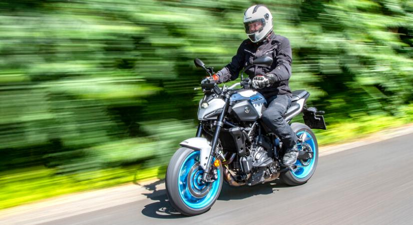 Teszt: Yamaha MT-07 Y-AMT - Kuplunggal vagy anélkül?