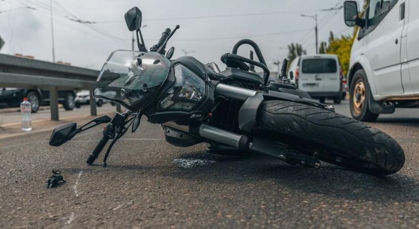 Karambol a 7-es főúton
