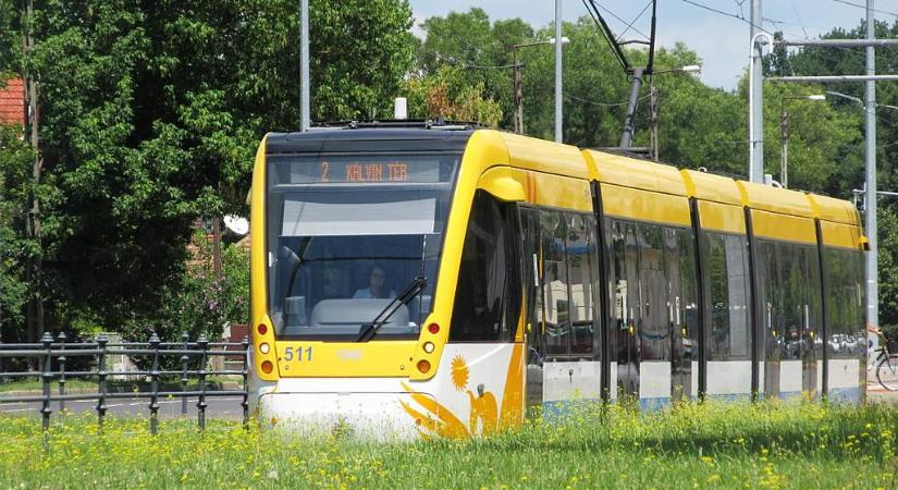 Kísérleti közösségi közlekedési projekt indul Magyarországon