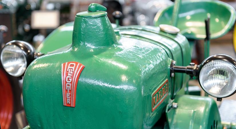 Az első traktor volt a faluban: gép és gazdája együtt írtak történelmet
