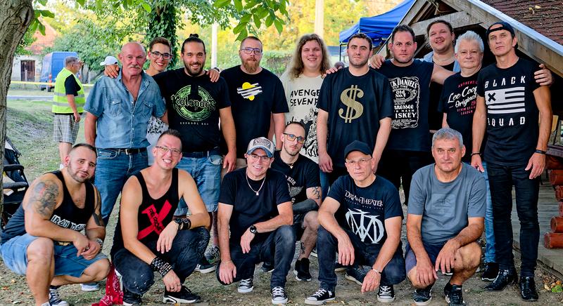 Gitármennydörgés és akusztikbáj - Hegyfalunapi RockPéntek a Szabadidőparkban