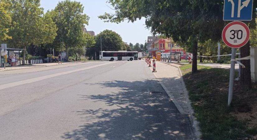 Befejeződött a Kalmár utcai buszöböl felújítása