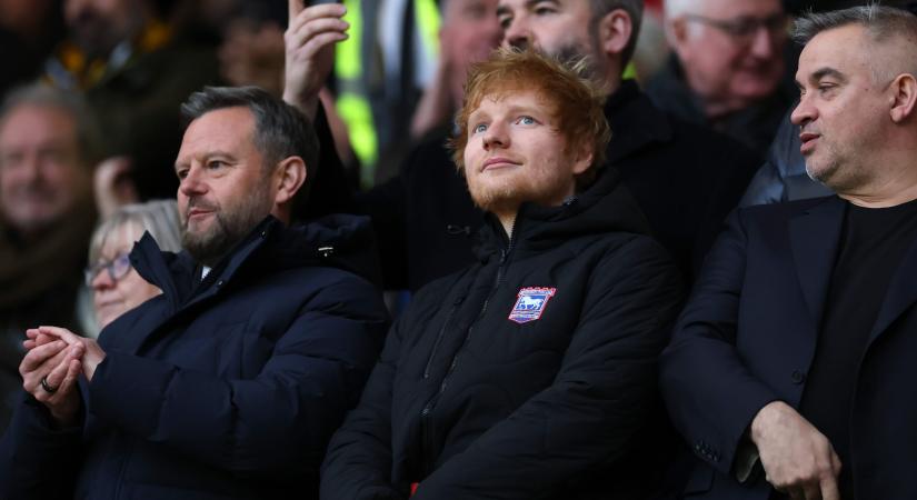Ed Sheerané a 17-es mezszám az Ipswich Townban