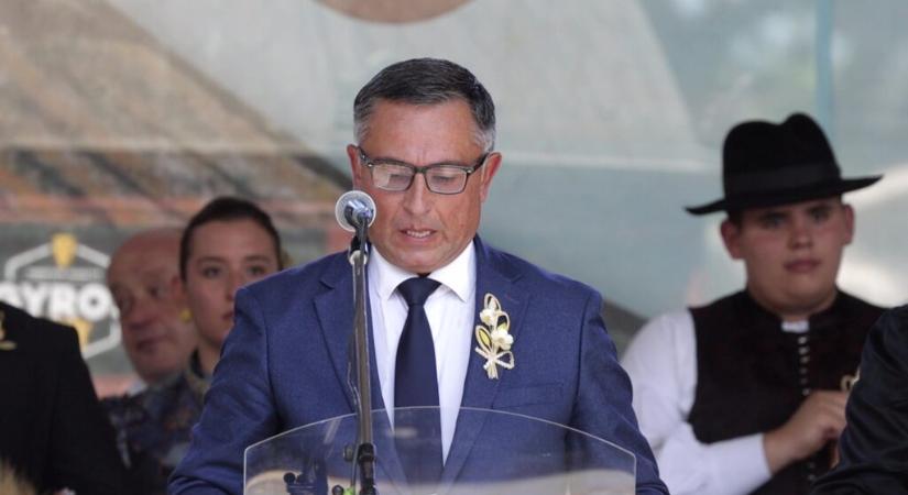 Nem a polgármester vette át Szabadkán az újbúzából sült kenyeret