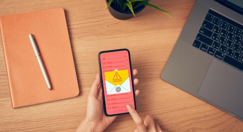 Gyorsan terjed egy új vírus az Androidos telefonokon, azonnal kiürítheti a bankszámlákat
