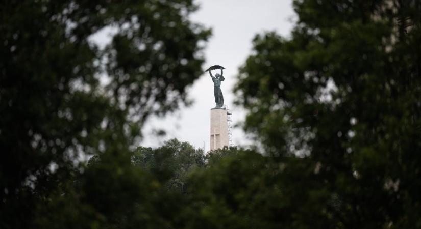 Lezuhant egy sziklára egy fiatal férfi a Gellért-hegyen