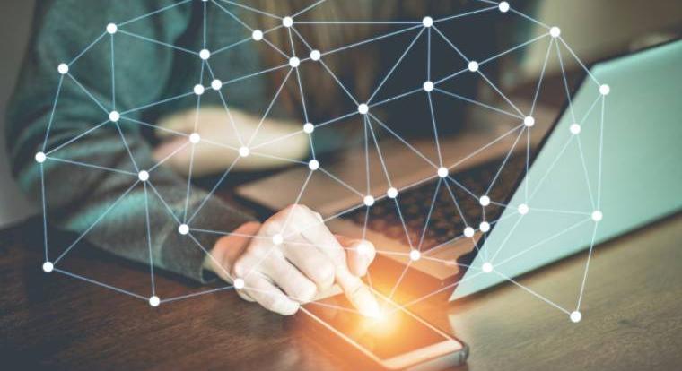 Lehet pályázni a nagy sebességű internetkapcsolat kiépítésére szánt 85 milliárd forintra