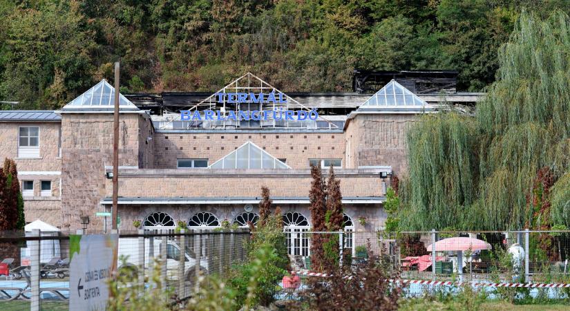 Az előző vezetés hibája - kipakolt Miskolc polgármestere a Barlangfürdő leégéséről