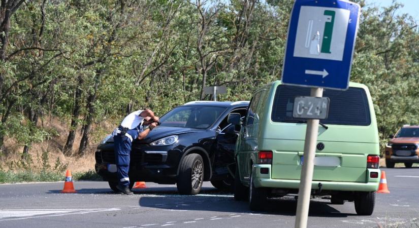Megdöbbentő baleset Szolnokon – mutatjuk a helyszínt, amely megbénította a város forgalmát