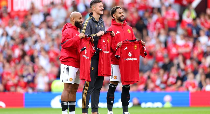 Hogyan tud az adósságban úszó Manchester United 214 millió fontot igazolásokra költeni?
