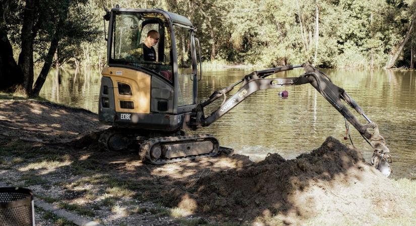 Stranddá gyalulták Aranypart II-t Győrben - fotó