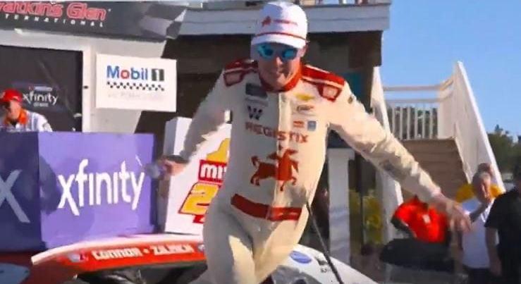 Akkorát ünnepelt a friss Nascar-győztes, hogy nézni is fájdalmas – videó