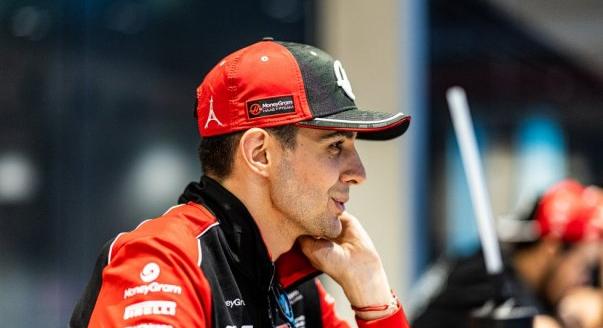 Exkluzív: Ocon boldog a Haas egészséges közegében