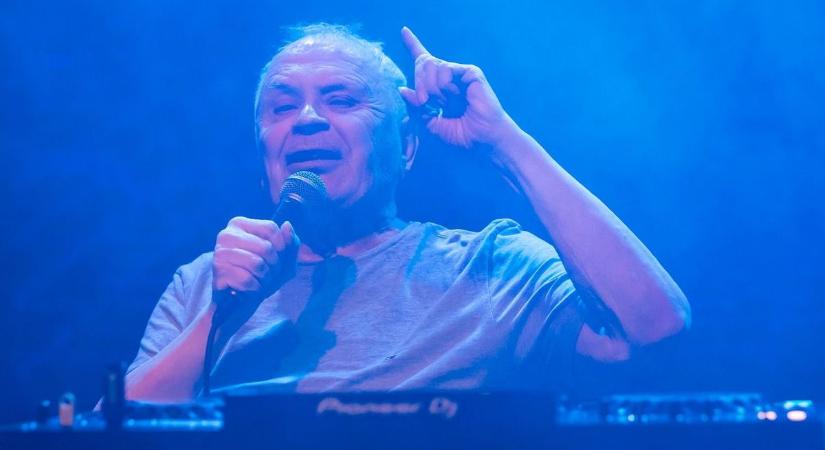 Dévényi Tibi bácsi ingyenes koncertet ad a Debreceni Virágkarnevál hetén!