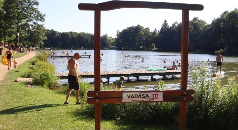 Az Őrség gyöngyszemének tartják – az egész országból járnak ide strandolni, nem csak Zalából (galéria, videó)
