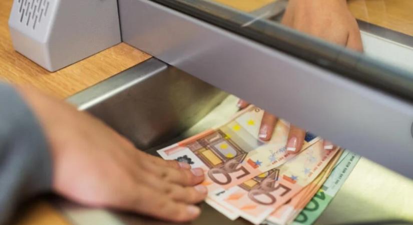 FELMÉRÉS: Európai minimálbérek – ezekben az országokban a legmagasabb