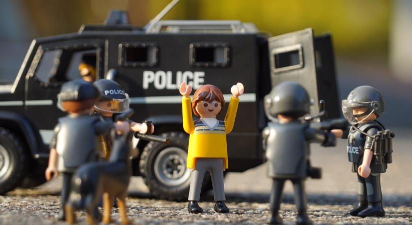 Playmobil figurák hódítják meg a Kölcsey Központot