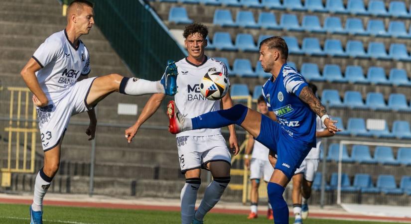 Tovább menetel a Dorog, gödörben a Tatabánya fotók
