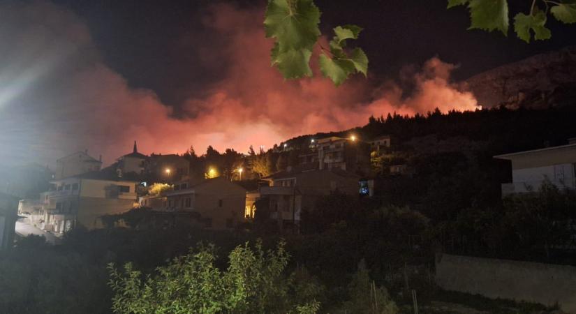 Tűz emészti fel a magyarok egyik kedvenc nyaralóhelyét