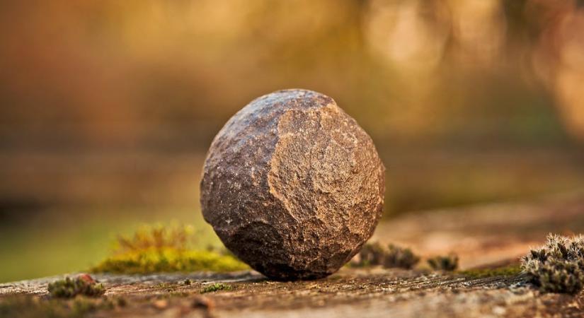Csillaghullás: a Földnél is öregebb meteorit csapódott egy házba