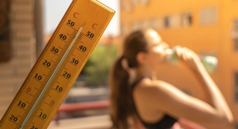 Nem tágít a hőség, erre a három megyére továbbra is figyelmeztetés van érvényben
