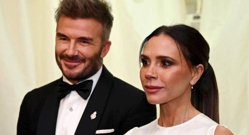 Victoria és David Beckham lánya szép tini: a 14 éves Harpernek óriási műkörmei vannak már