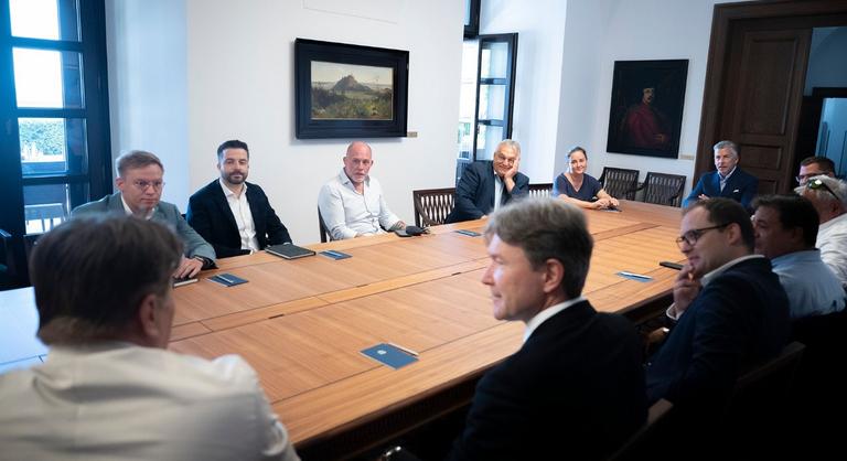 Összeültek az egyes számú Digitális Polgári Kör tagjai, elindult a jelentkezés az első találkozóra