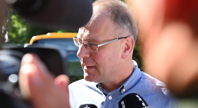 Navracsics Tibor klónt csinált magából