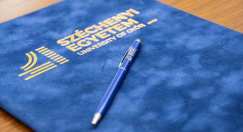 Népszerűek a Széchenyi István Egyetem tudományos és innovációs ösztöndíjai