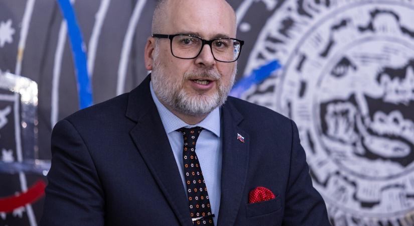 Háttérinformációk a civil szervezetek működéséről – még a Transparency is örül
