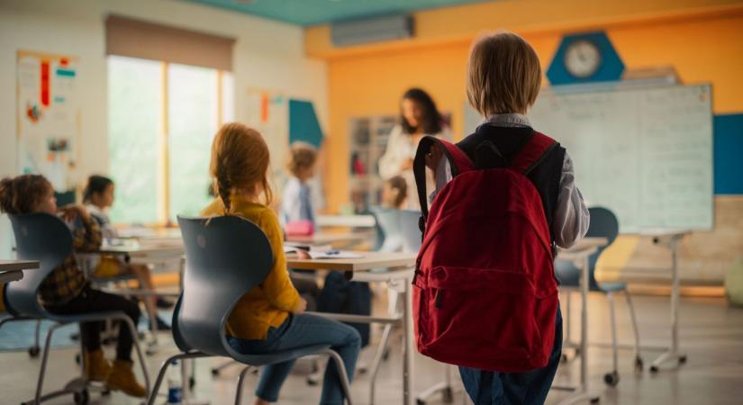Miért fél a gyermek az iskolakezdéstől és hogyan segíthetünk neki? Egri pszichológus válaszol