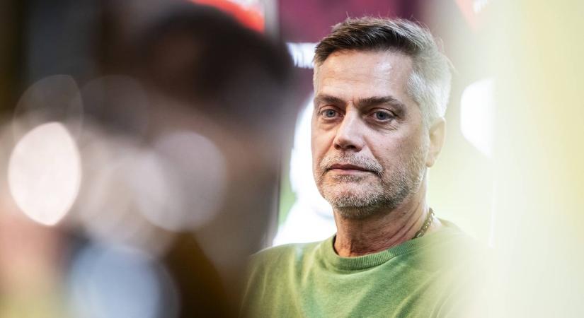 Vége! Szakított Harsányi Levente és 20 évvel fiatalabb menyasszonya