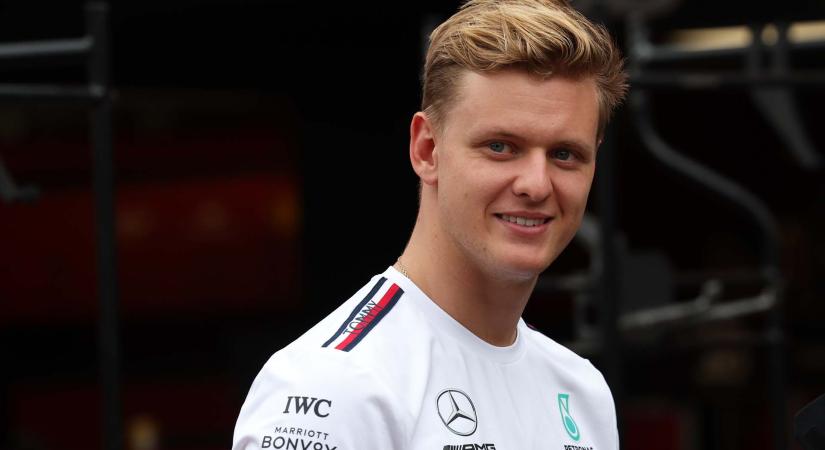 Villeneuve: A Cadillacnek nincs oka arra, hogy Schumachert szerződtesse