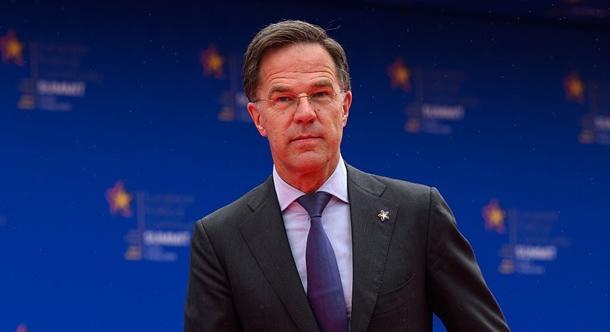 Rutte: az Ukrajnába irányuló fegyverszállítások nem függnek a Trump–Putyin tárgyalások eredményétől