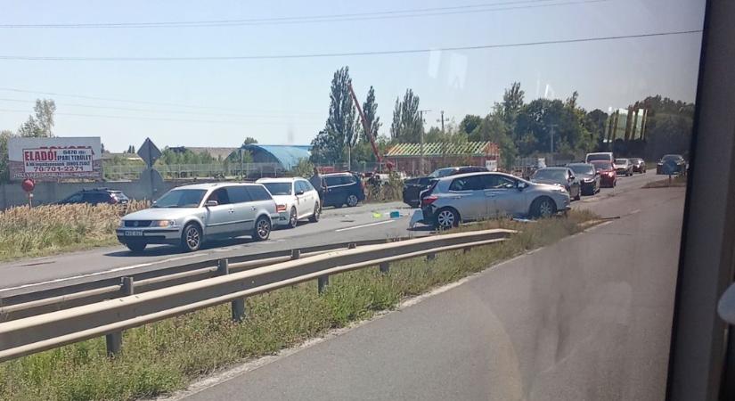 Nagy baleset a 26-os főúton