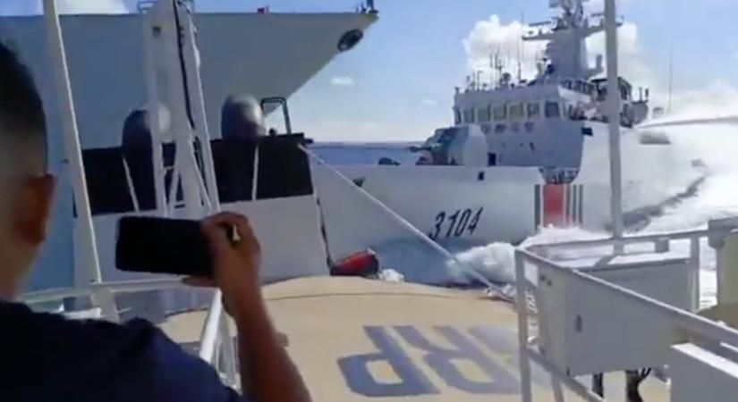 Két kínai hajó addig kergetett egy Fülöp-szigetekit, míg végül egymásnak mentek