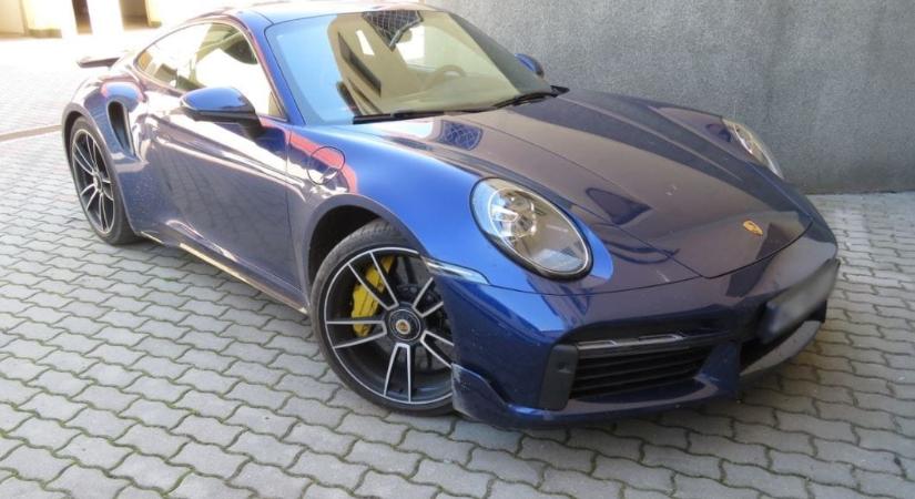 Százmilliós lopott Porschét fogtak a gyulai rendőrök