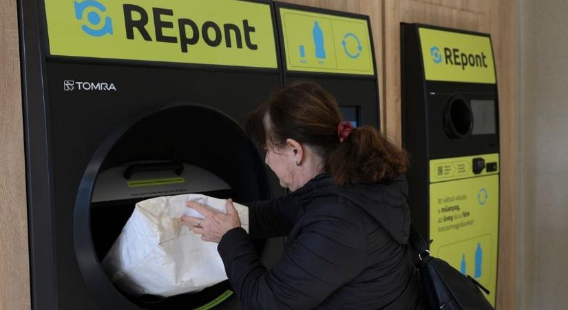 Jó, ha tudja! Szeptembertől ezek a szabályok lépnek életbe a palackvisszaváltóknál