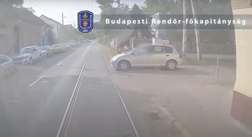 Nyúlcipőt húzott a villamoskarambol okozója, videón a reménytelen futása