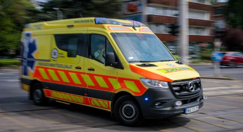 Kizuhant az ablakon és meghalt egy 16 éves fiú Sopronban