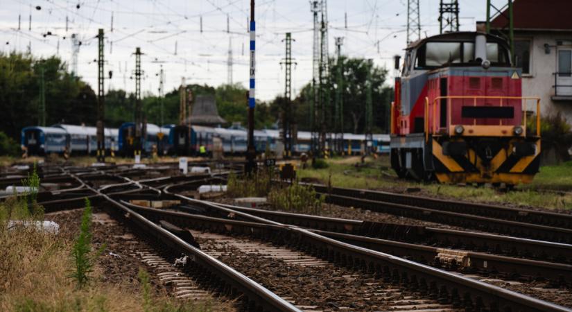 Megvan a rákosrendezői vonatbaleset oka - megszólalt a MÁV-vezér