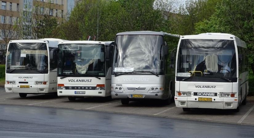 Segíteni akart, de a buszsofőr megalázta