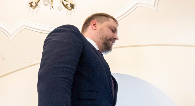 Az ellenzék üdvözli a közbeszerzés törlését, de Šaško lemondásához ragaszkodik