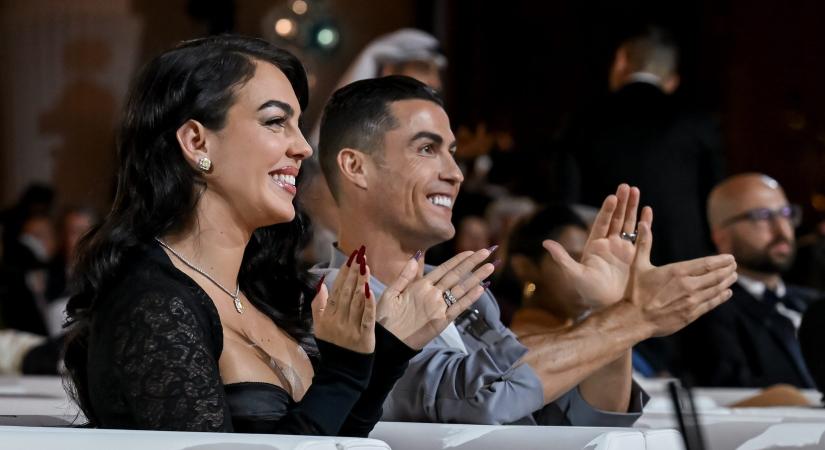 Cristiano Ronaldo eljegyezte párját - fotó