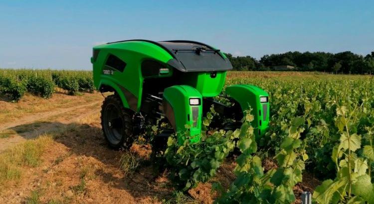 SITIA Trektor – francia hibrid autonóm mezőgazdasági hordozó. három méretben
