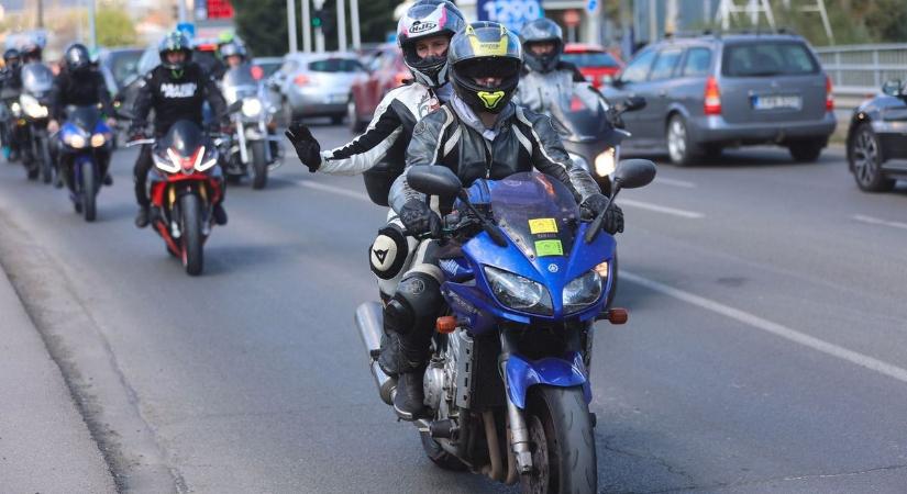 Ekkora „mázlit”... Így kerülhetik el a motorosok, hogy keményen megbüntessék őket gyorshajtásért